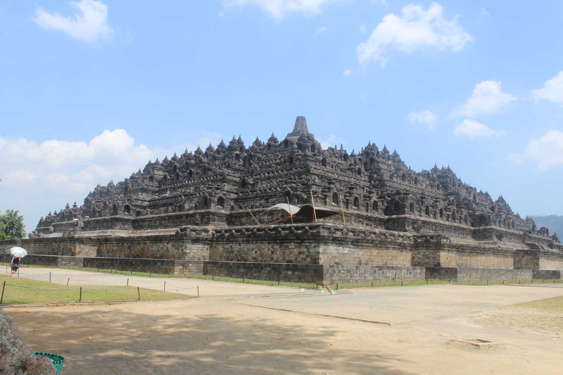 Candi Borobudur - Mengenal Asal Usul Sejarah & Kemegahannya